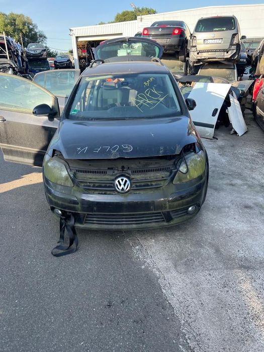 VOLKSWAGEN GOLF V PLUS LAMPA LEWY TYŁ TYLNA W KLAPĘ EUROPA