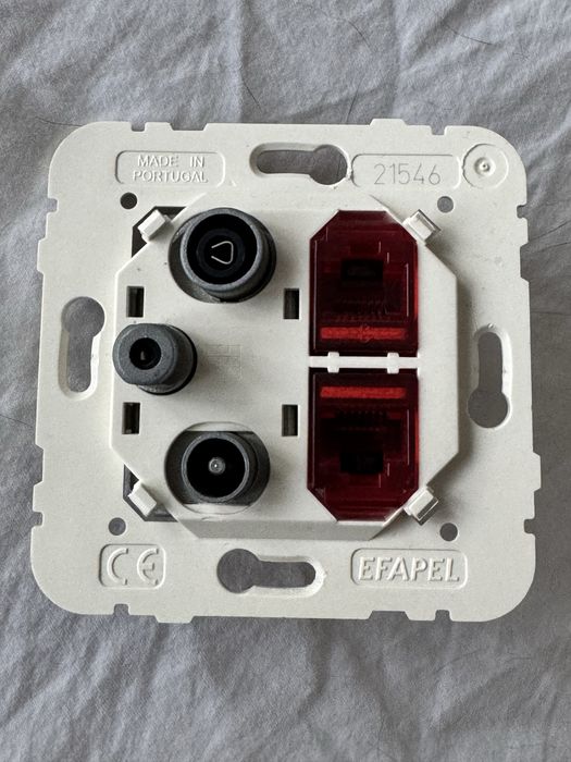 Efapel Dual-Port Radio/TV and 2× Ethernet Wall Socket MEC21 2.1.5.4.664563914834945121
