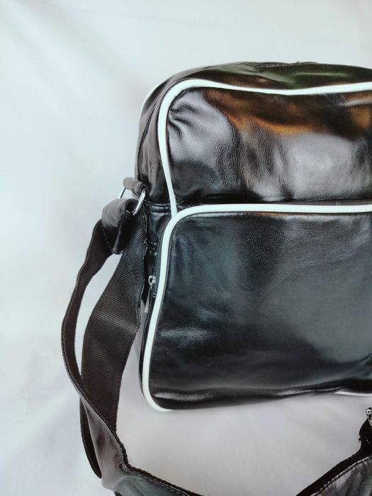 Nowa czarna listonoszka unisex