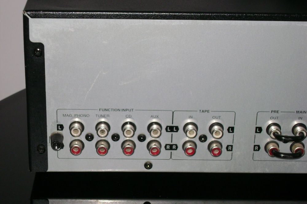 SOUNDWAVE A-1300R Solidny wzmacniacz stereo hi-fi Wysyłka