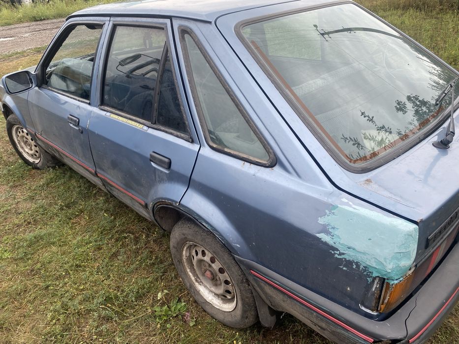 Форд Ескорд