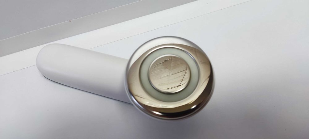 Masażer ultradźwiękowy EMS 5w1 antycellulitowy brzuch biodra ciało