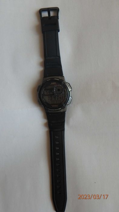Zegarek męski, młodzieżowy CASIO AE-1000W 1BVDF World Time + puszka.