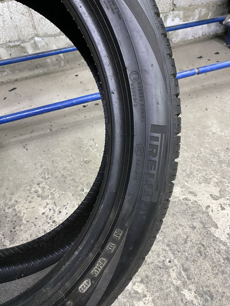 Всесезонні шини 265/40 R22 (106Y) PIRELLI