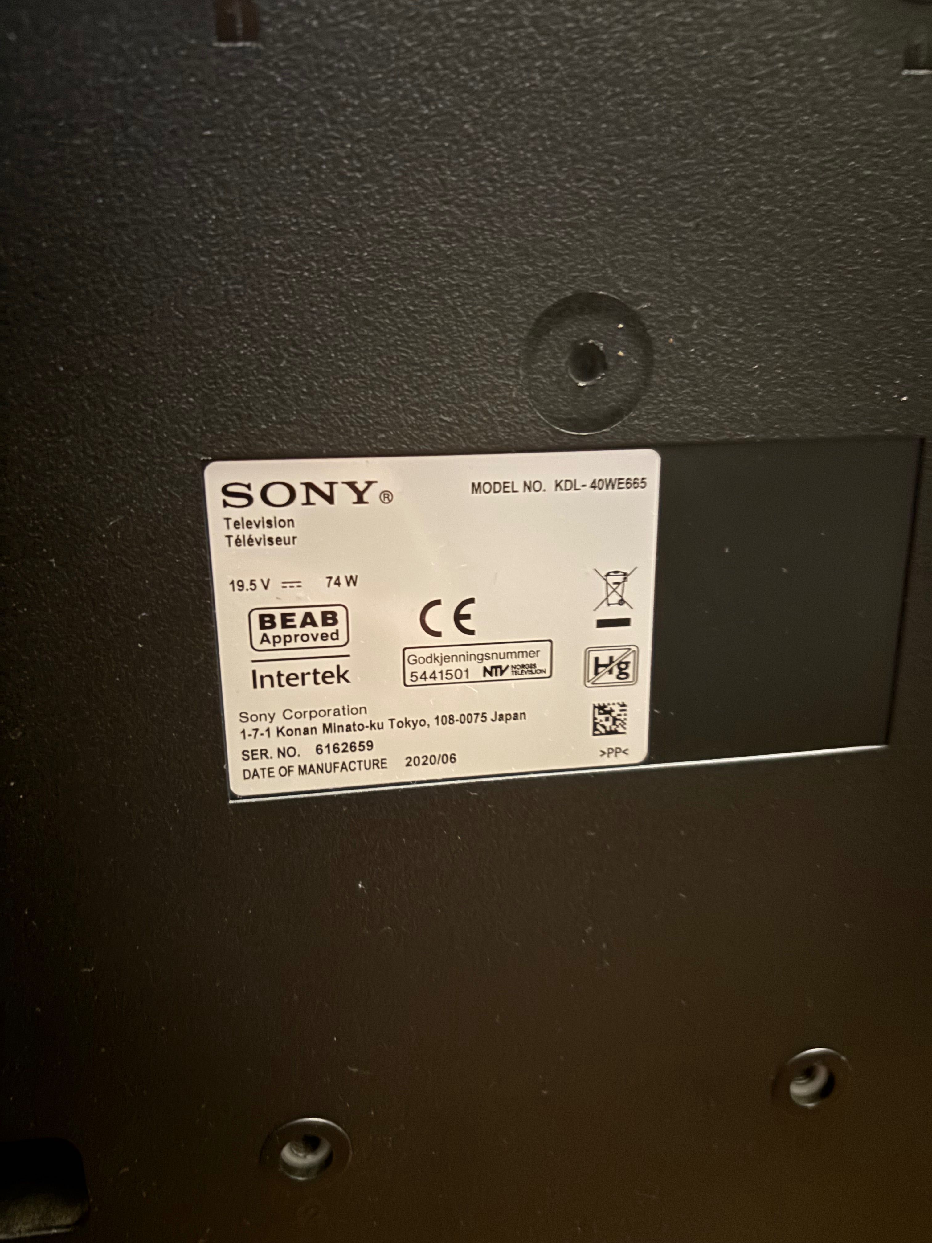 Telewizor Sony KDL-40WE665 – uszkodzony ekran, działa