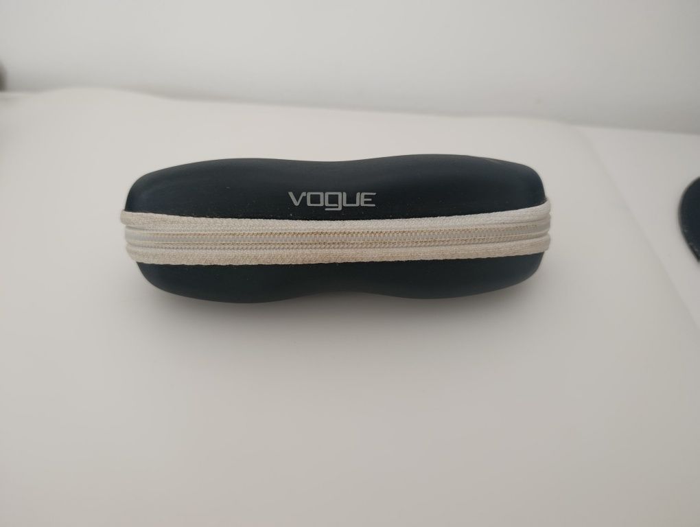 Armação óculos Vogue + caixa