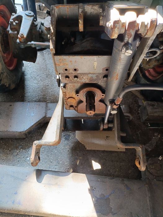 Kubota silnik v1200b napęd skrzynia maska koła błotniki tuz wom zaczep