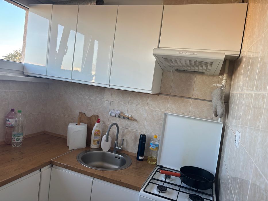 Szafki kuchenne stojące i wiszące