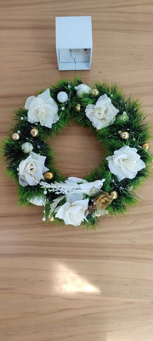 Wianek świąteczny do powieszenia