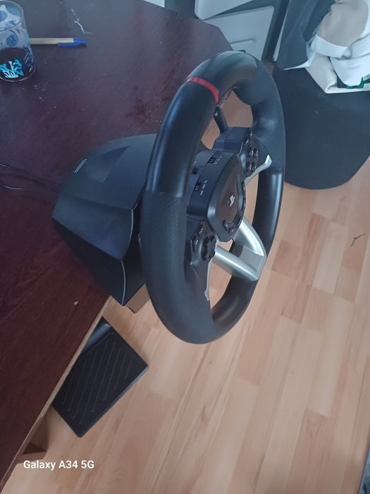 Sprzedaje kierownicę ps5 używaną