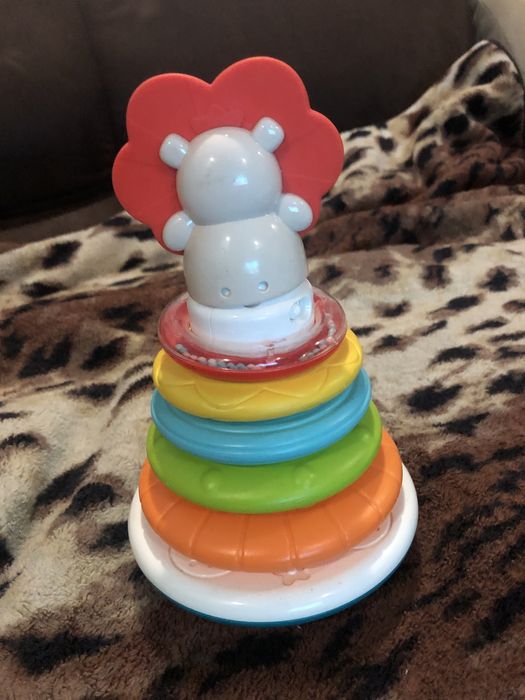 Музыкальная пирамидка-неваляшка