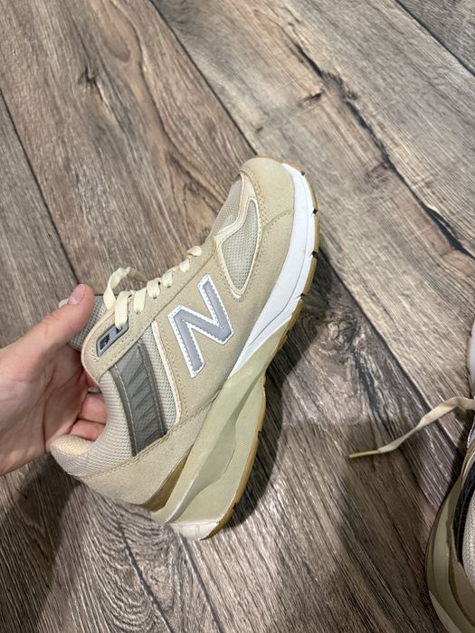 Кросівки New Balance 990v5