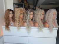 Długa peruka fale loki blond Shakira naturalna fryzura