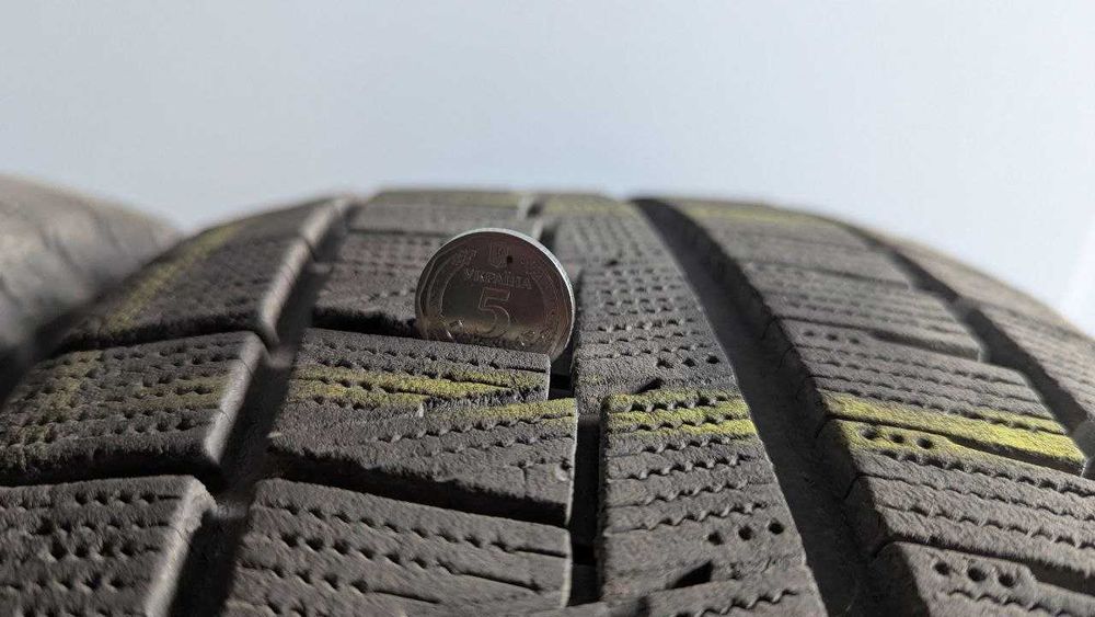 Комплект зимових шин Bridgestone Blizzak