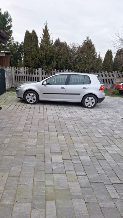Golf 5 2003 rok 1.6 benzyna