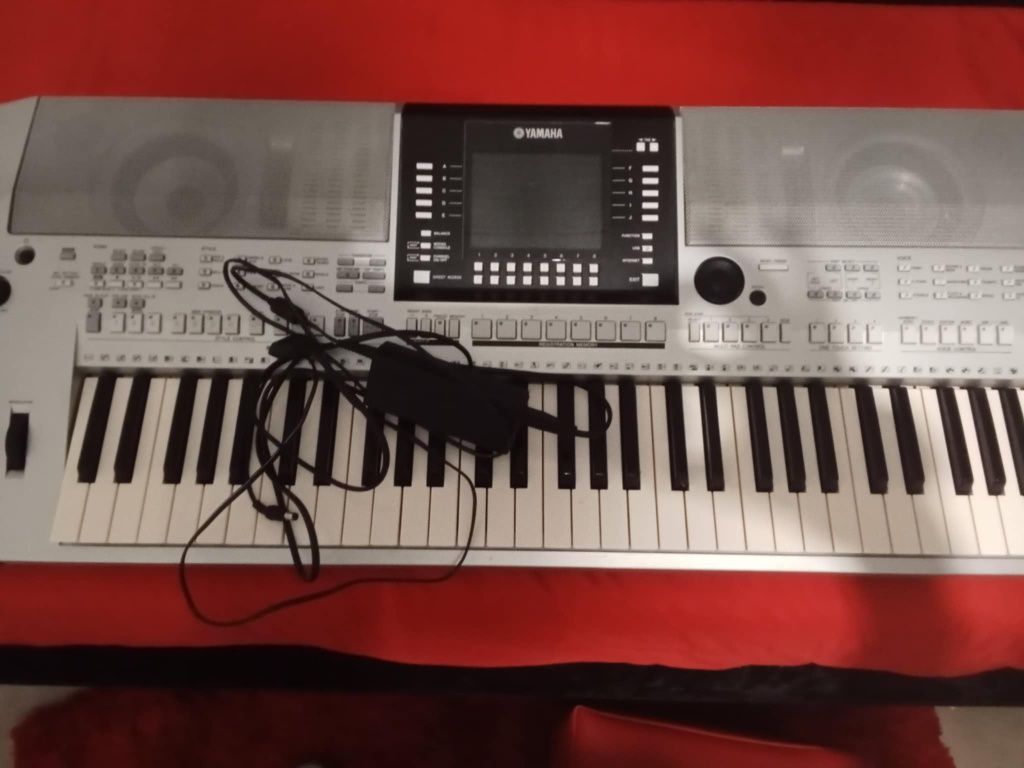 Piano yamanha psr-S910