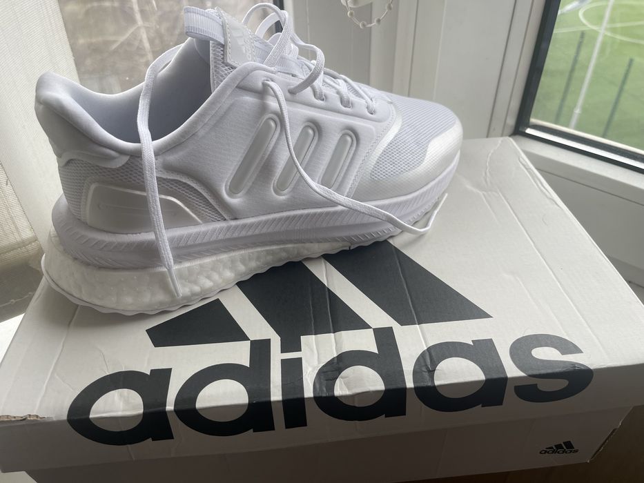 Кросовки adidas 40 розмір