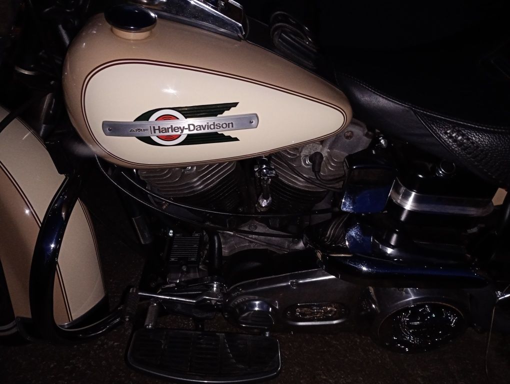 Harley Davidson model FLH