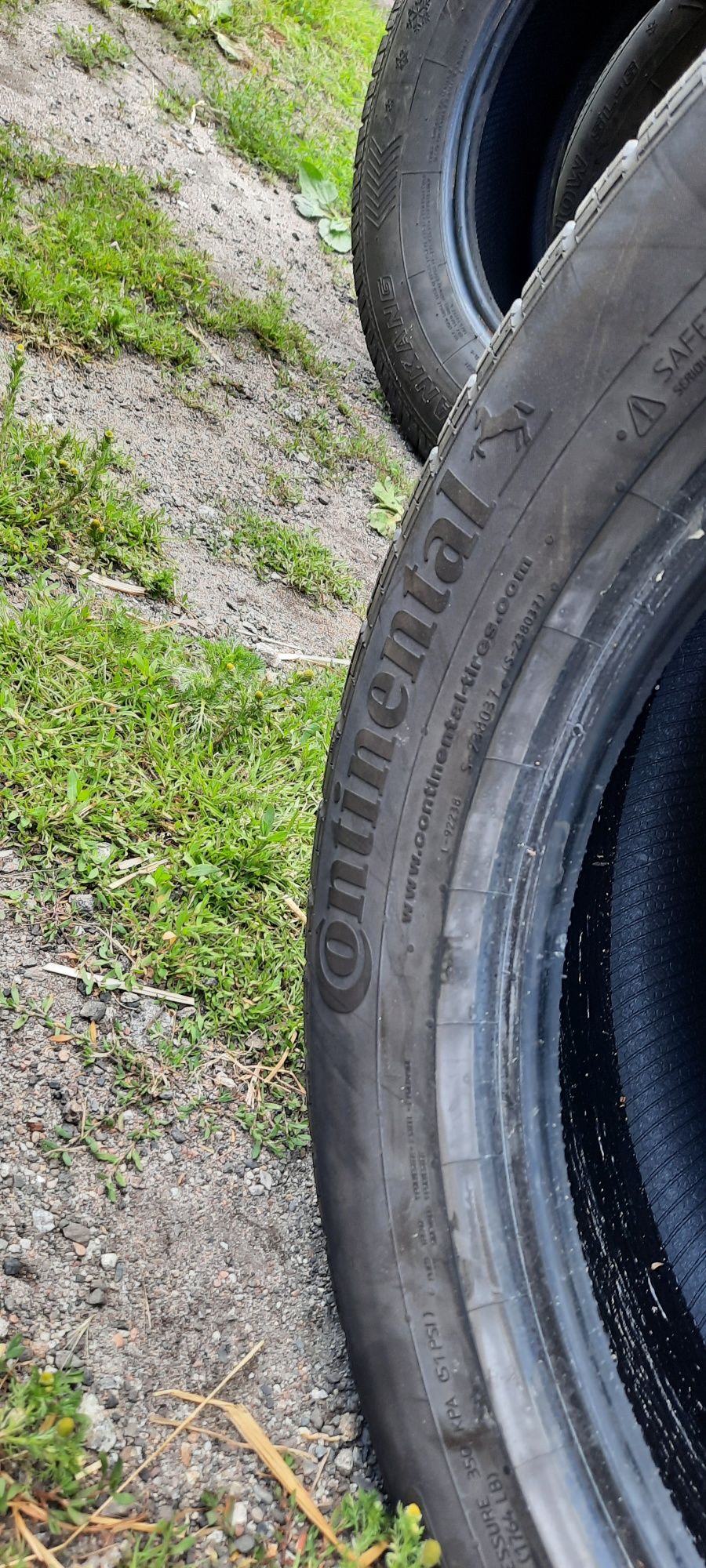 Opony zimowe Continental 235/55r18 2szt samoklejące+Gratis