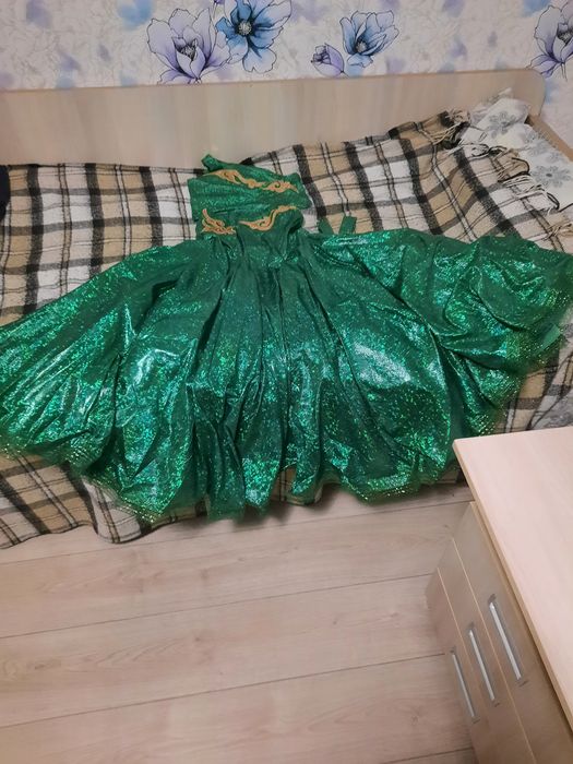 Новорічний костюм( для східних танців ) 250 прокат