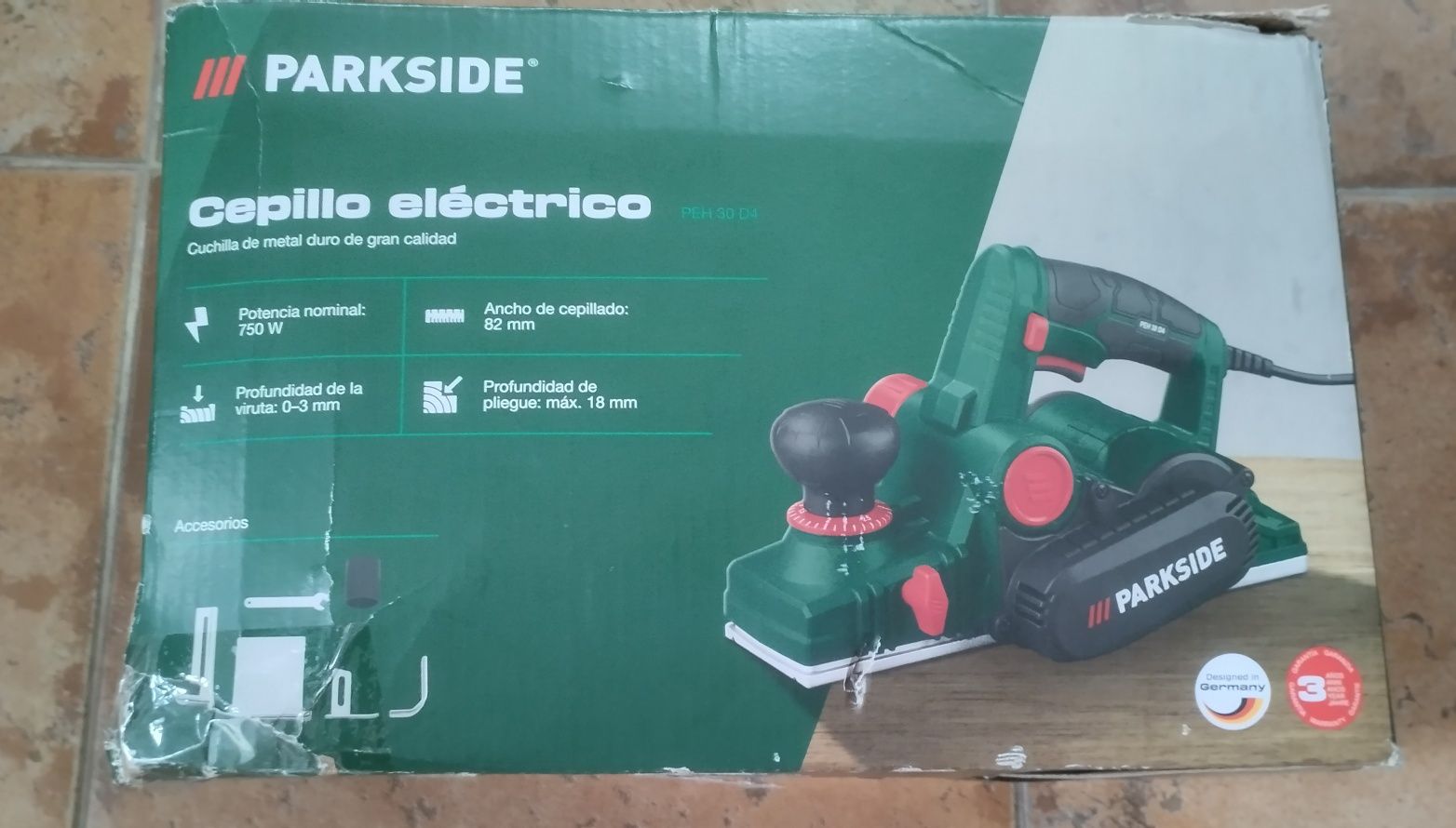 Plaina elétrica Parkside 750W