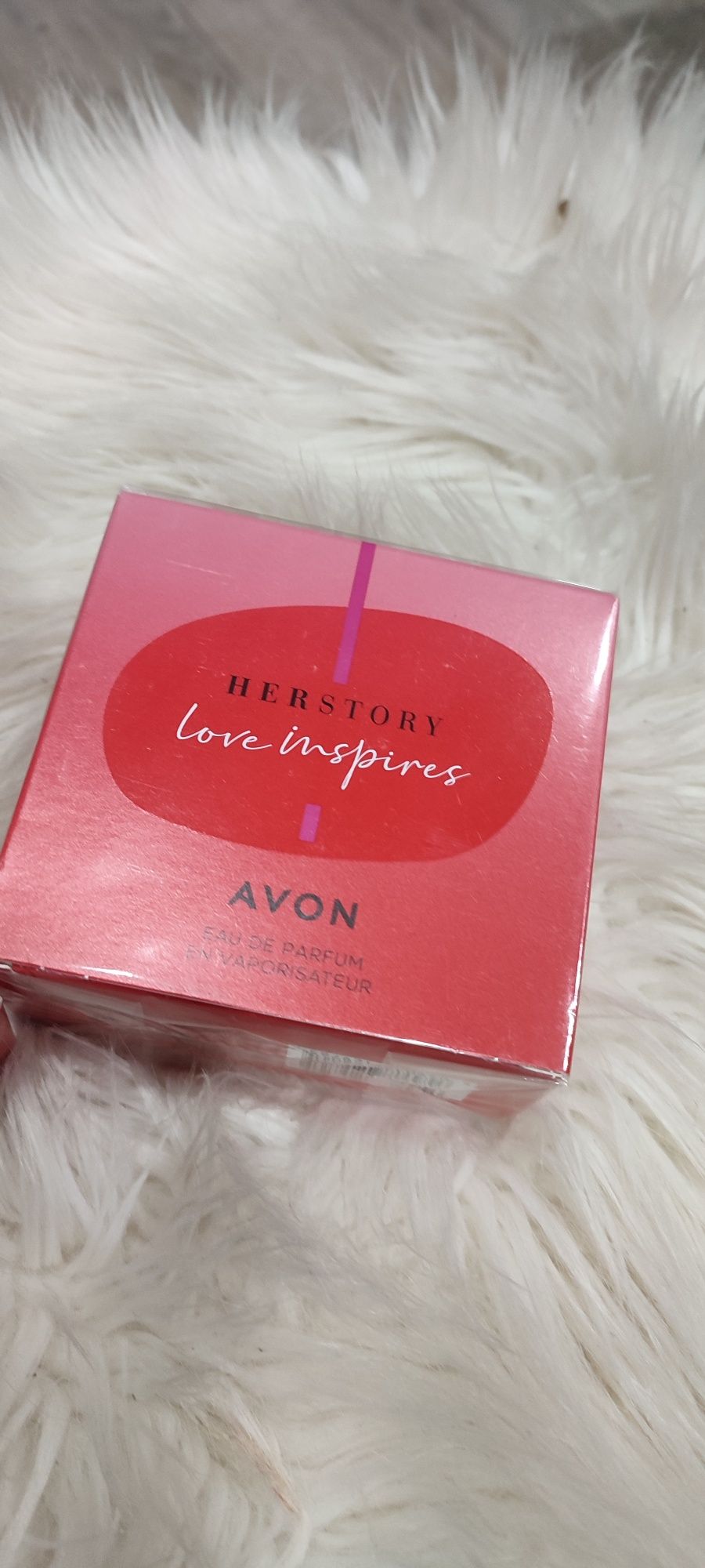 Avon Her story Love inspires nowe folia Walentynki