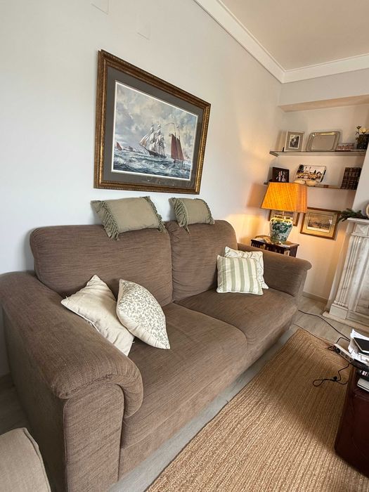 Sofá castanho 3 Lugares - Motivo: Mudança de casa