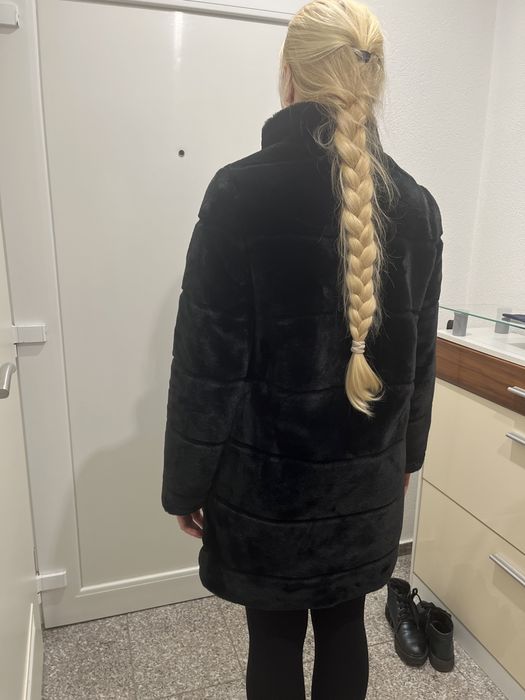 Шуба Reserved чорна