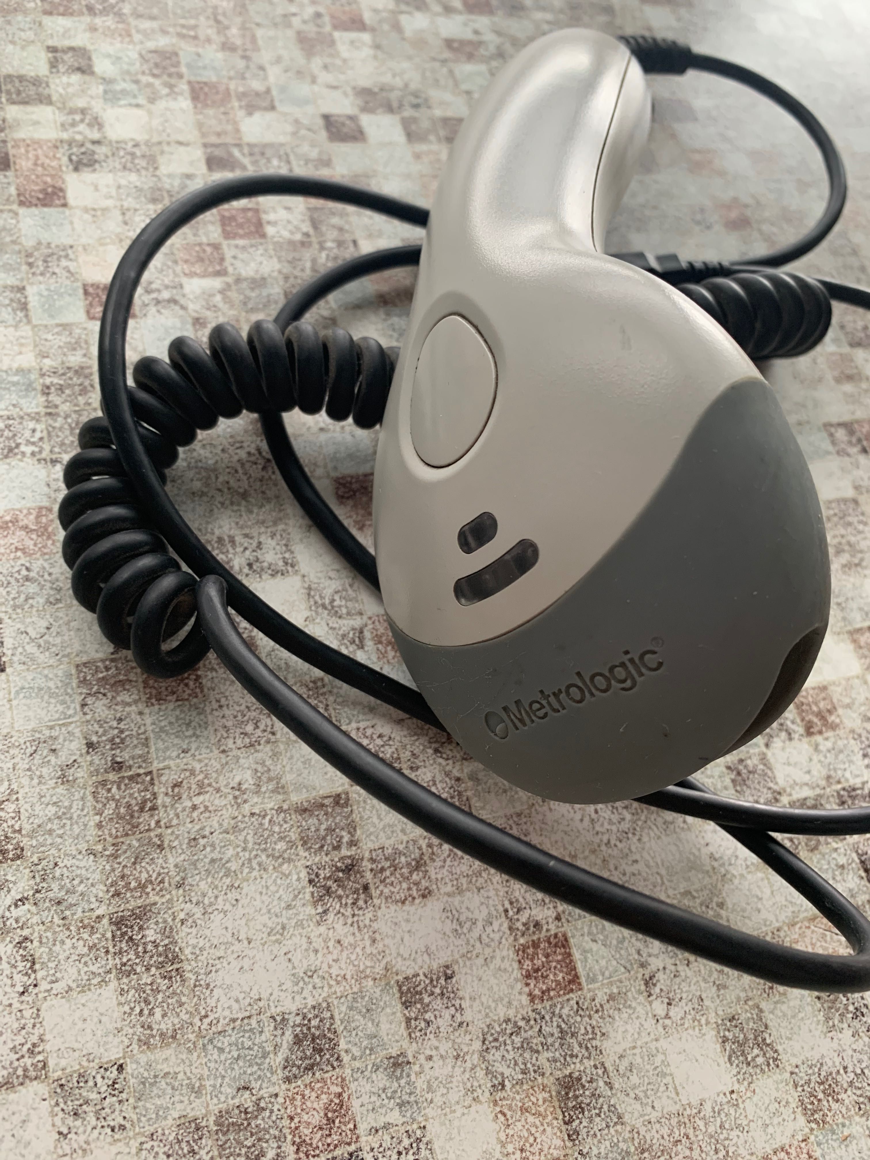 Продам рабочий штрих код сканер Metrologic MS9520