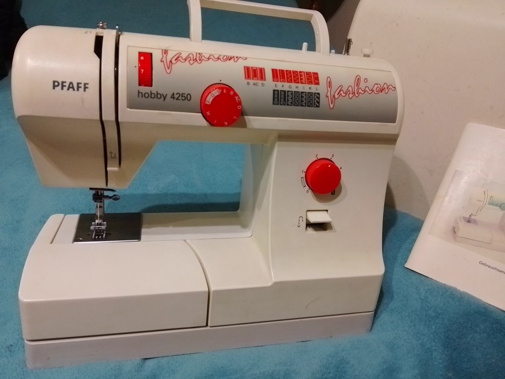 Швейна машинка Pfaff 4260