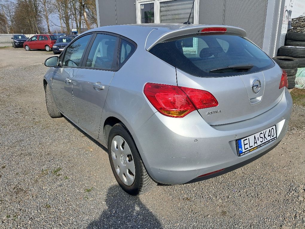 Opel Astra 1.6 116koni !Sprowadzona !165tys.km!