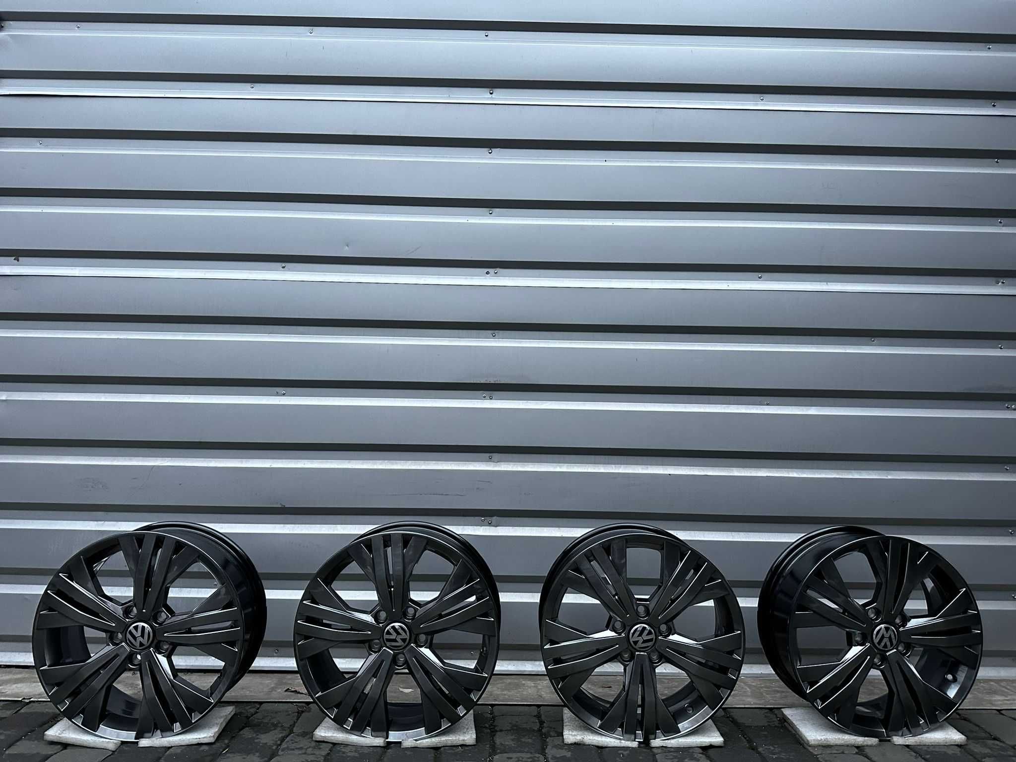 Oryginalne Felgi 17" Volkswagen Golf Touran Passat Caddy