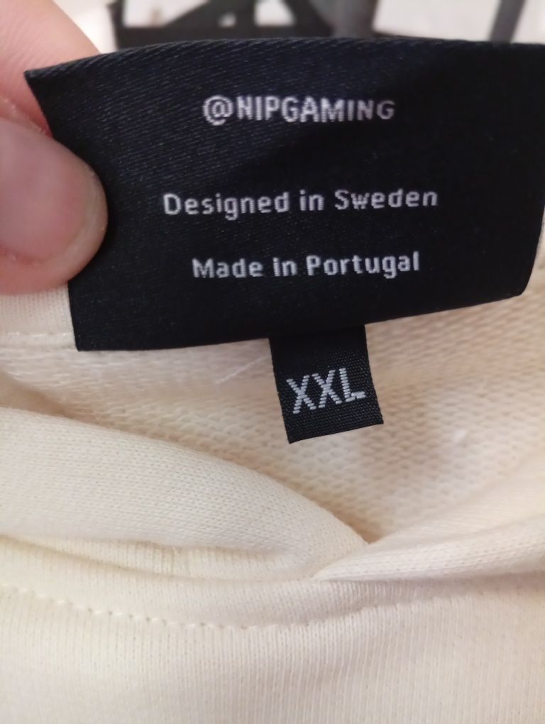 Camisola com capuz Nip