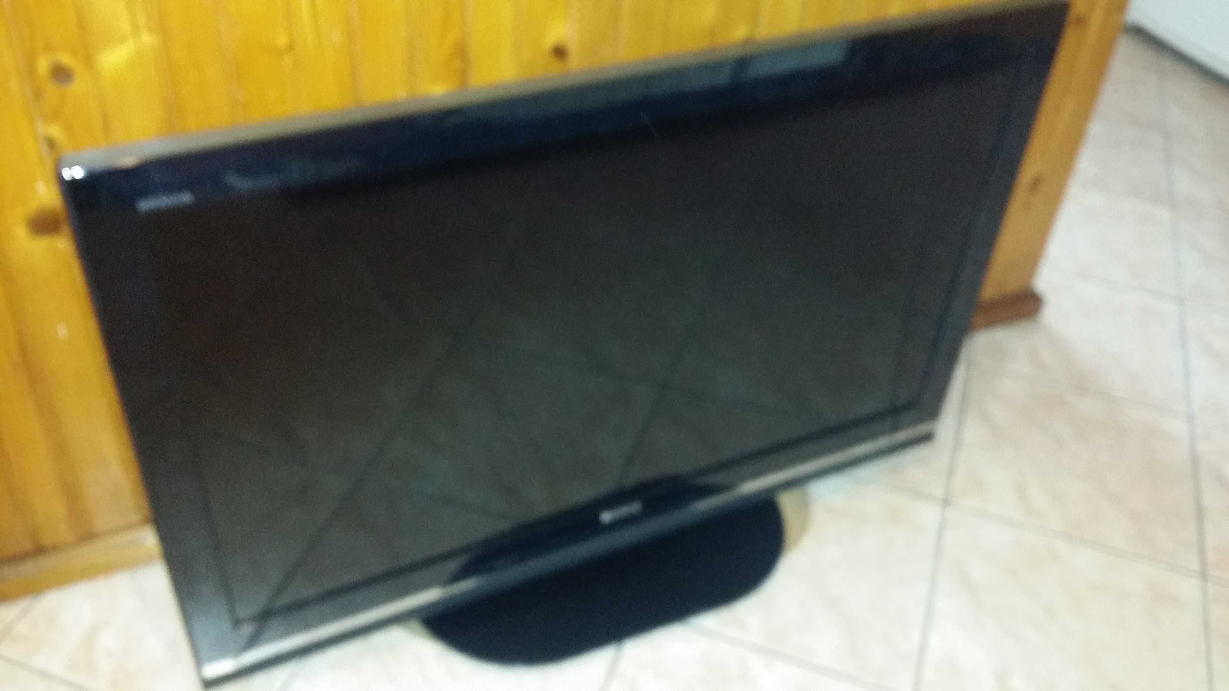 telewizor Sony model KDL 40W5740 - 40 cali idealny na działkę LCD