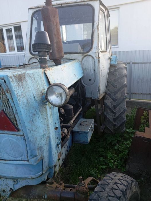 Продам трактор ЮМЗ по запчастинах