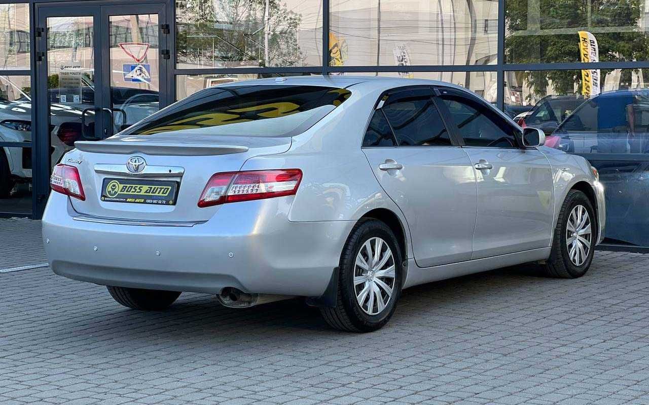 Toyota Camry 2011