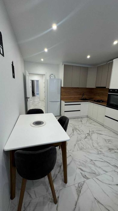 Затишна 1-кімнатна квартира з кухнею-студією в новобудові