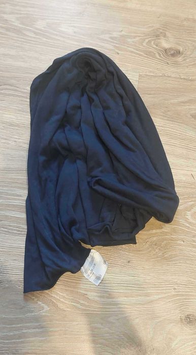 Granatowy komin damski