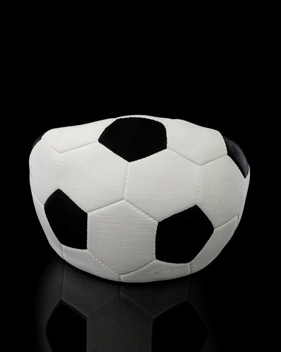 GOAL! Get It! Unikatowy Uchwyt na Kontroler w Kształcie Piłki Nożnej!