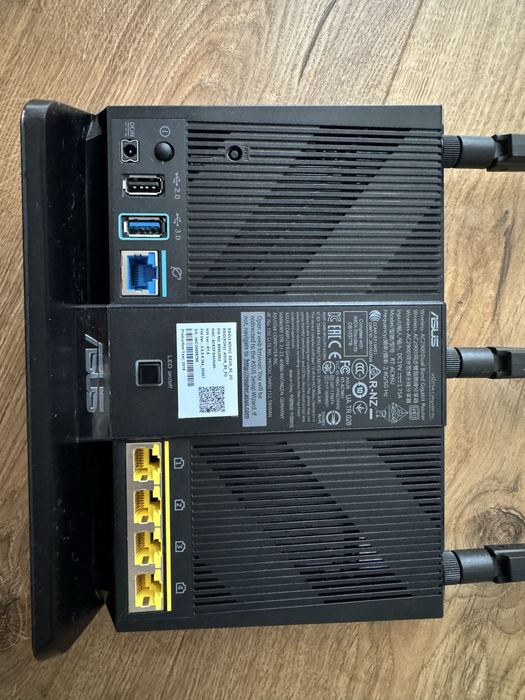 Router ASUS AC86U