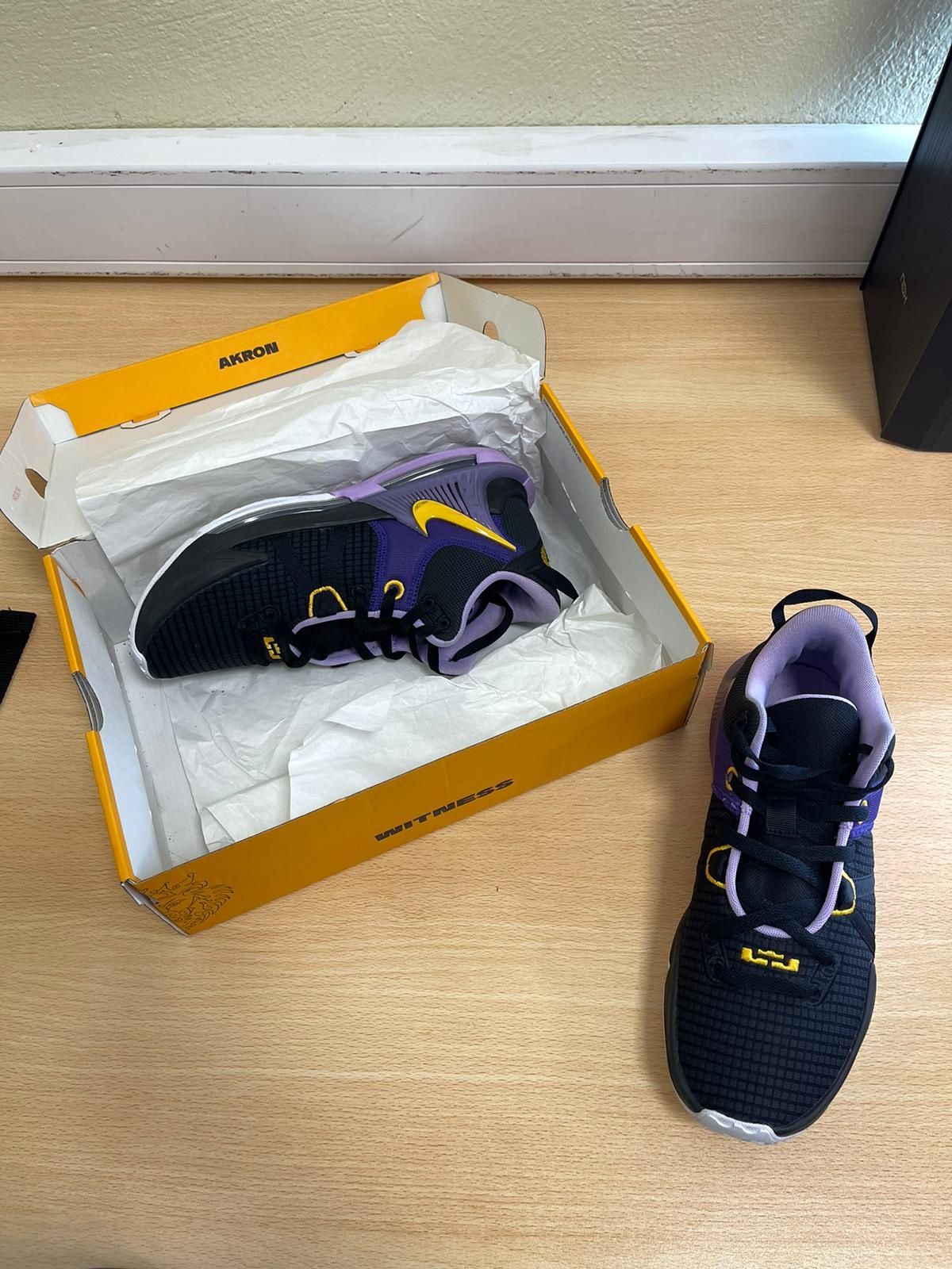 Lebron witness 7 lakers