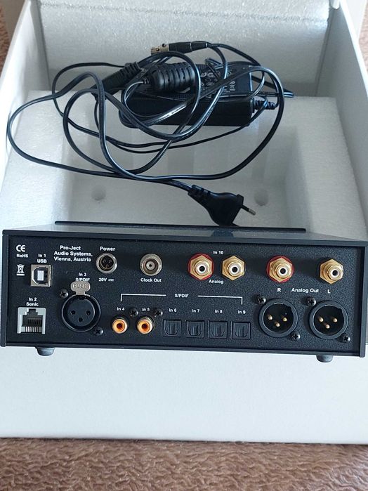 Pro-Ject _ Pre Amplificador