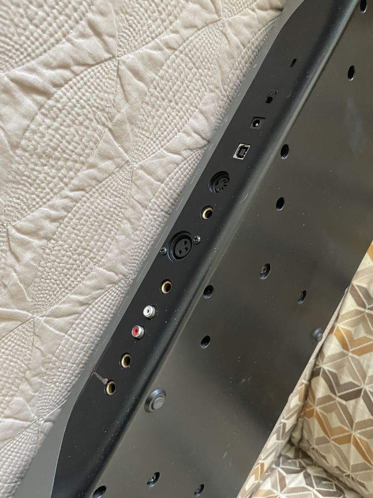 Повнорозмірна MIDI клавіатура M-Audio ProKeys SONO 88 - б/в