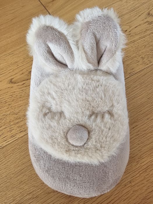 Nowe kapcie damskie 40