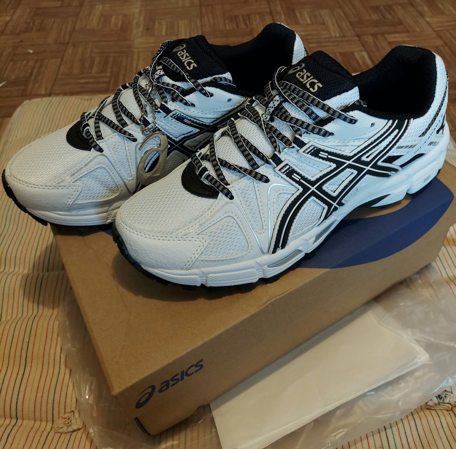 Кроссовки Asics Gel Kahana 8