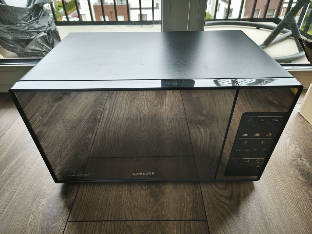 Samsung ME83X mikrofalówka