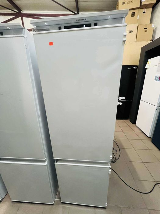 Lodówka Amica do zabudowy 177 cm / No Frost / Gwarancja / Transport!