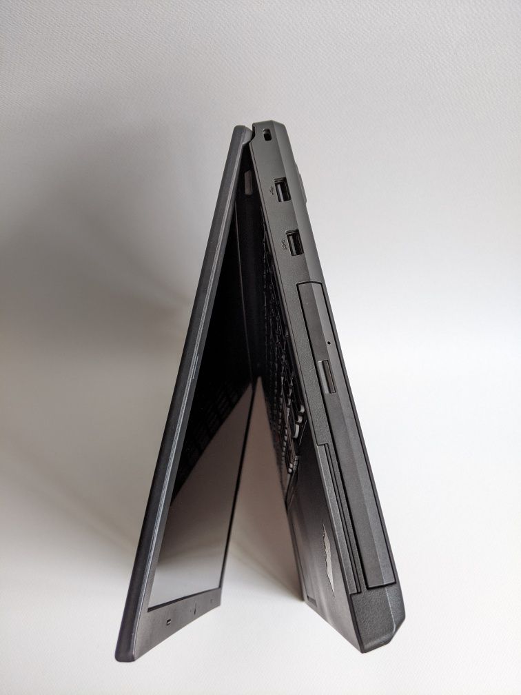 Lenovo ThinkPad W540 i7- 4700mq, Quadro K1100M 2gb, 8gb DDR3,240gb SSD