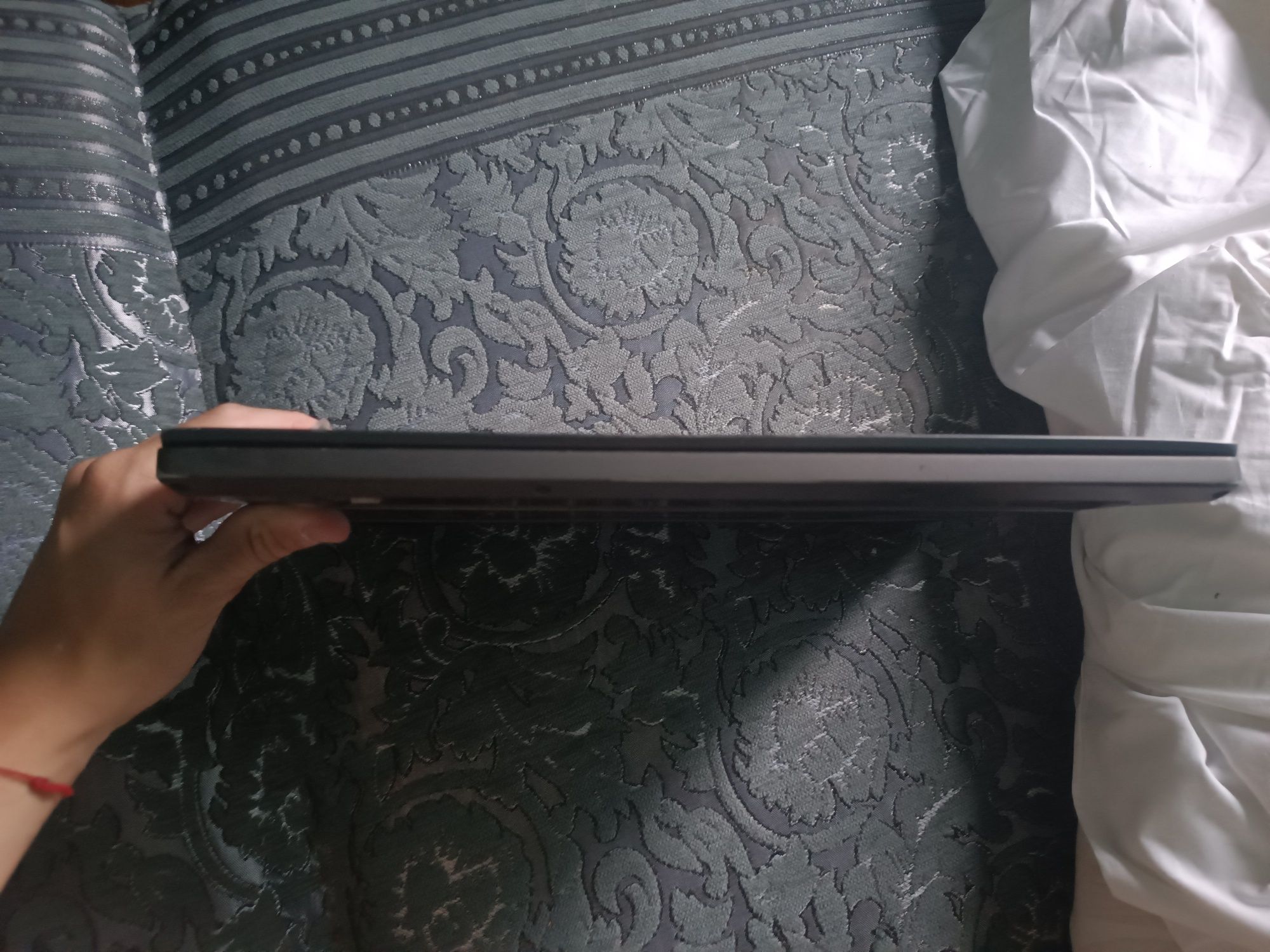 Asus Rog Sephyrus G14