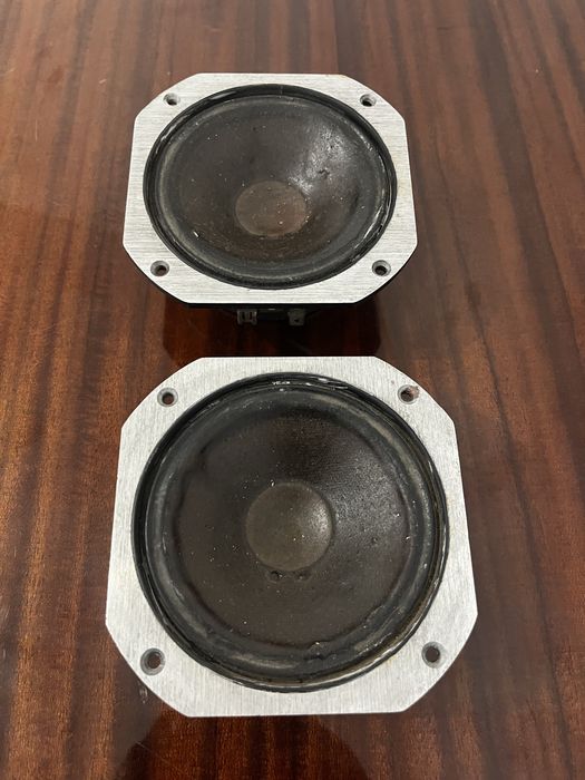 Głośniki średniotonowe JBL LE5-5